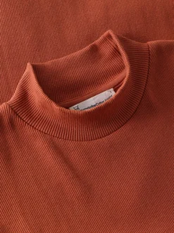 Débardeur col montant en coton bio | rouille "high neck rib top - burnt brick"