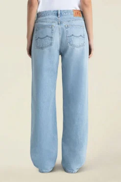 Jean large taille basse en coton bio | bleu délavé 