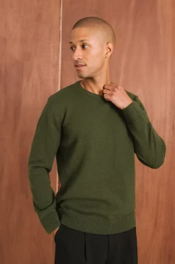 Pull en laine mérinos recyclée | olive