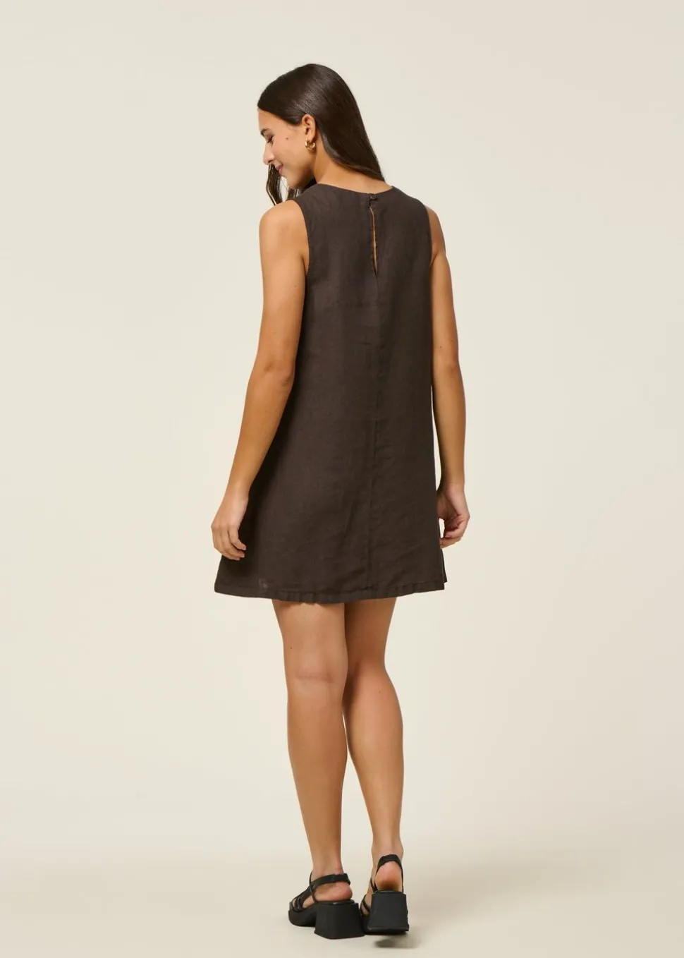Robe courte en lin | marron "salvia - mud"