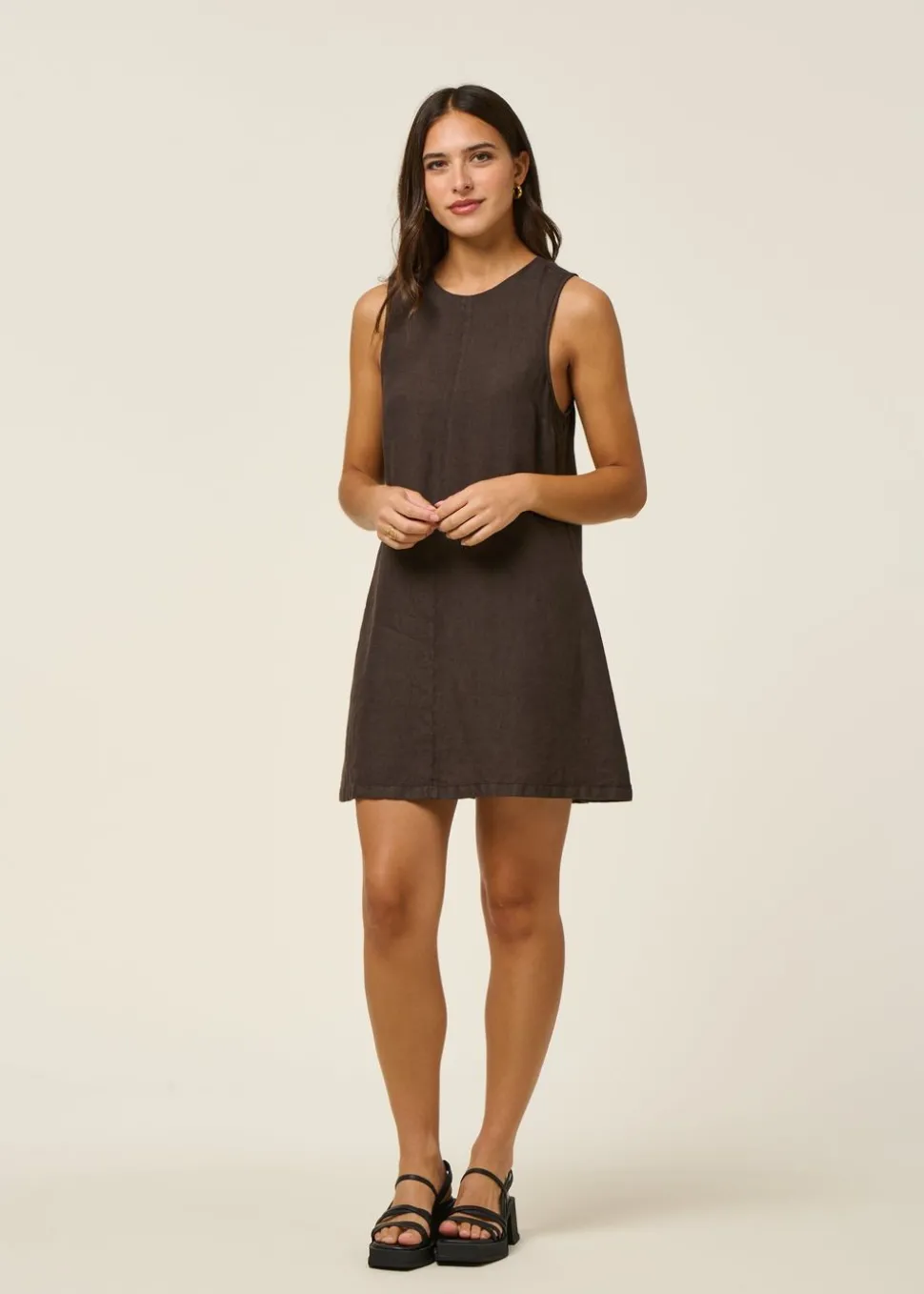 Robe courte en lin | marron "salvia - mud"