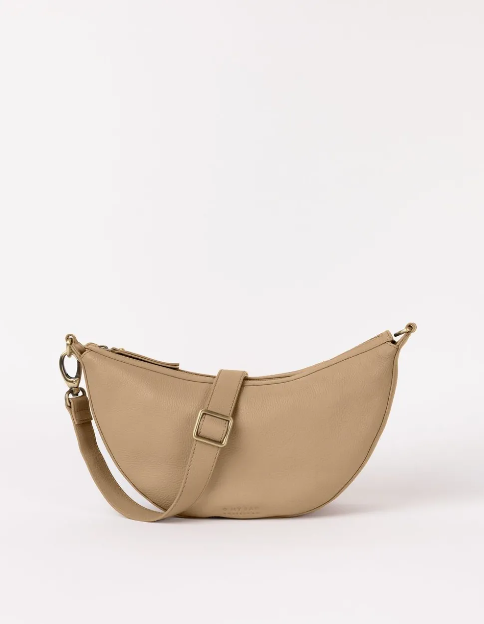 Sac à bandoulière en cuir certifié | dark-sand "leo midi - dark sand soft grain (twisted handle)"
