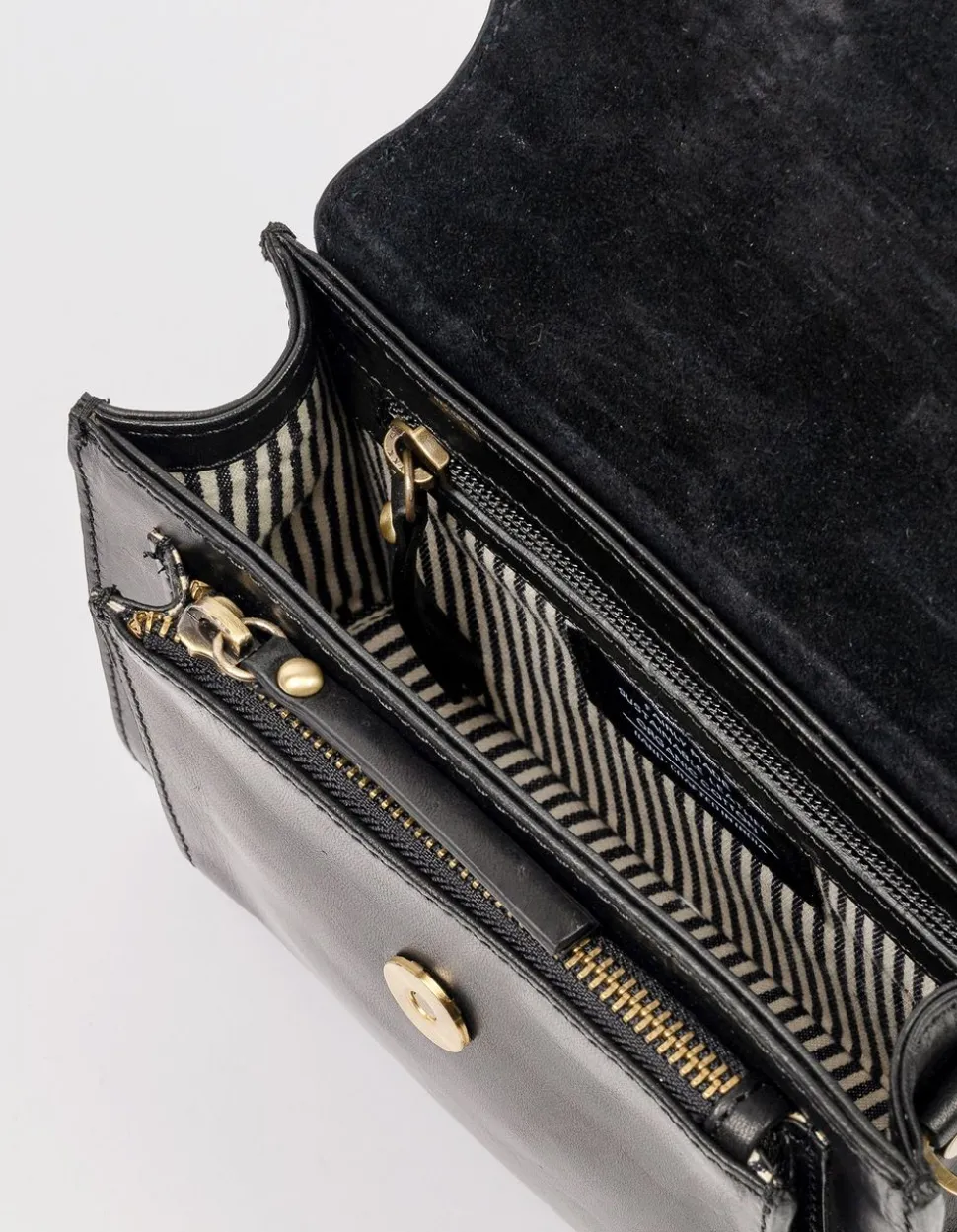 Sac à main bandoulière en cuir certifié | noir "harper mini black classic leather"