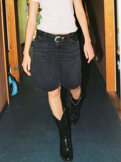 Short bermuda denim en coton bio | black "meja denim shorts night dune black"