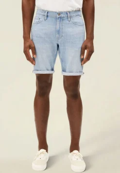 Short denim ajusté en coton bio et chanvre | bleu clair 