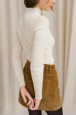 Sous-pull côtelé en coton bio | beige "alaania oatmilk"