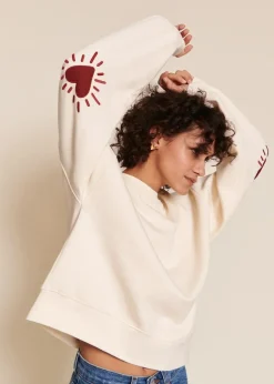 Sweat brodé en coton bio | crème "sweat cœur solaire femme avec coudières "