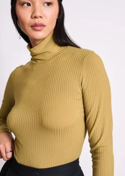 Top col roulé côtelé en tencel | olive 